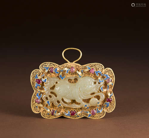 Hetian jade gold medal decoration of qing Dynasty