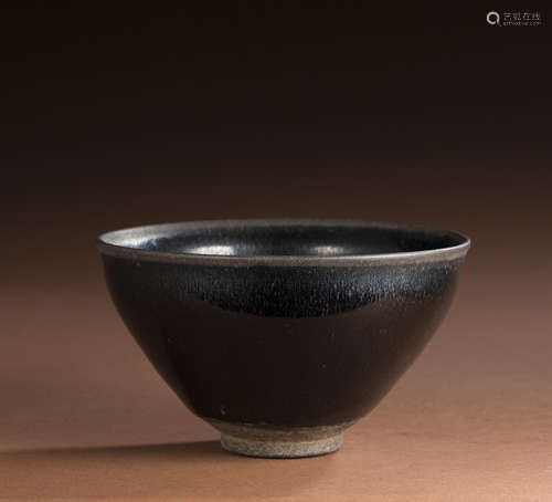 The song dynasty porcelain bowls