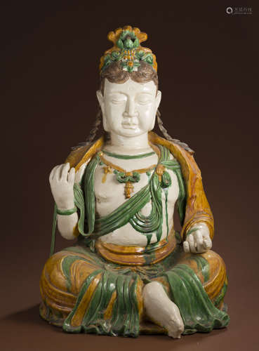 Three-color Bodhisattva statue of liao Dynasty