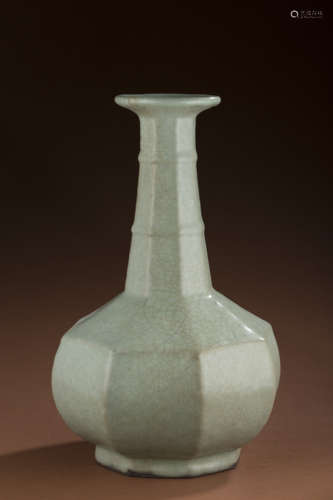 Ancient Chinese imperial kiln bottles