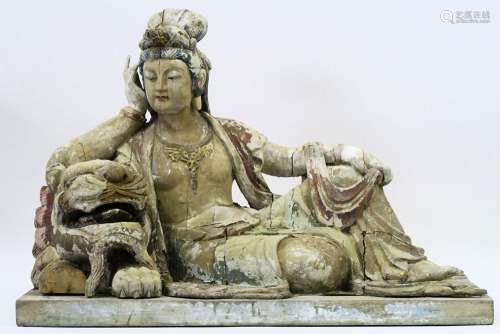 CHINA - QING-DYNASTIE (1644 - 1912) sculptuur in gepolychrom...