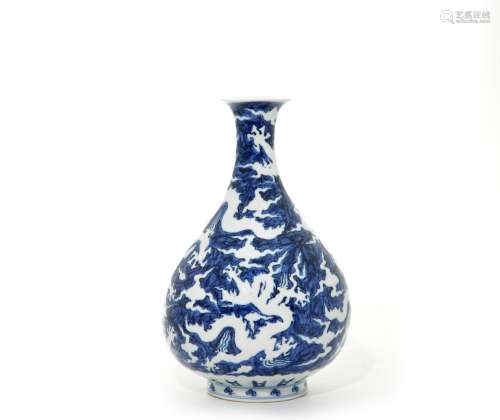 A Rare Chinese Blue and White 'Dragon' Vase
