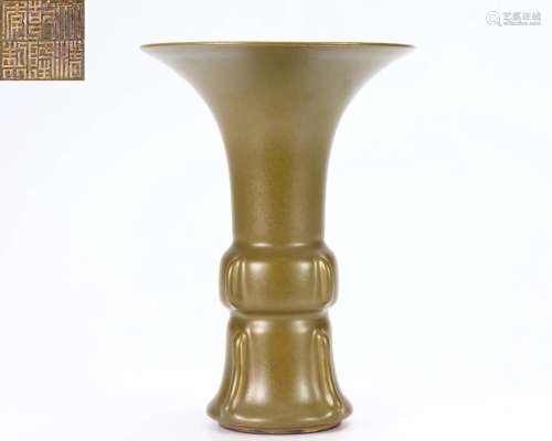 A Tea-dust Glazed Beaker Vase Gu Qing Dyn.
