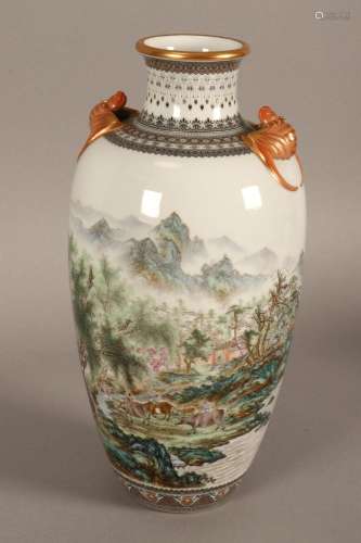 Good Chinese Porcelain Vase,