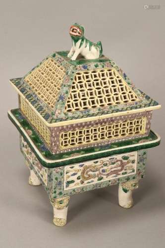 Chinese Qing Famille Vert Porcelain Pierced Censor