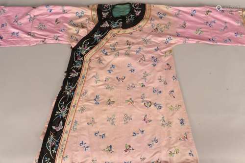 Chinese Pink Silk Manchu Lady's Informal Robe,