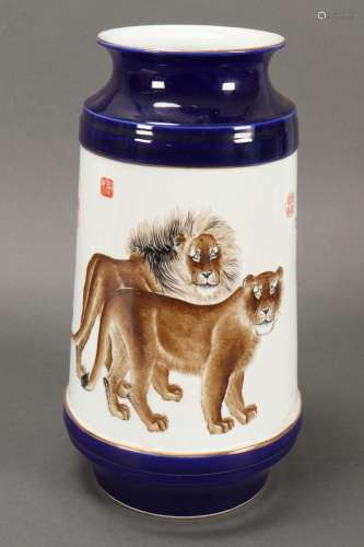 Chinese Porcelain Vase,