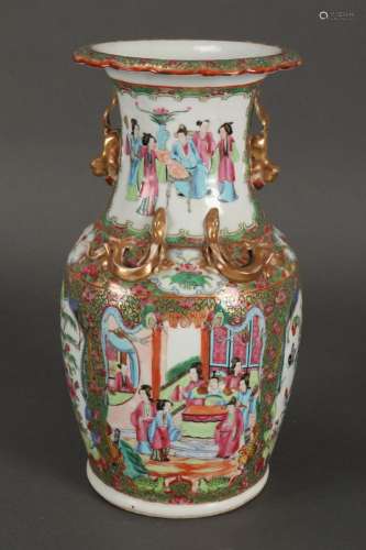 Large Cantonese Late Qing Dynasty Porcelain Vase,