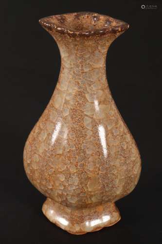 Chinese Pear Shaped Vase,
