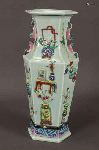 Chinese Porcelain Vase,