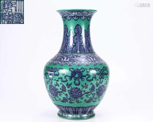 A Green Ground and Underglaze Blue Vase Qing Dyn.