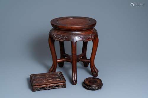Lot 1098: THREE CHINESE WOODEN STANDS, 19/20TH C.