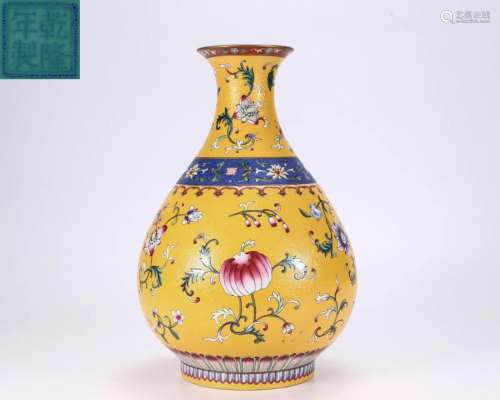 A Falangcai Glazed Vase Yuhuchunping Qing Dyn.