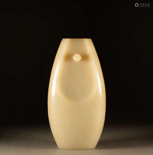 Ming Dynasty - Hetian Jade Vase