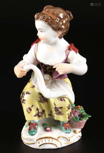 Meissen Gärtnerkind Mädchen mit Vogelnest, gardener child wi...