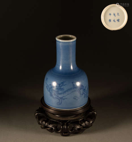Qing Dynasty - Single Color Glaze Bottle