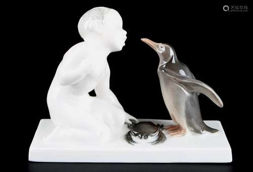 Rosenthal - Brotneid - Kind mit Pinguin, child with penguin,