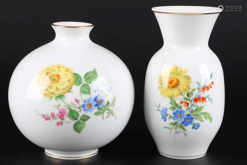 Meissen Blumenmalerei 2 Bauchvasen 1.Wahl, porcelain vases,