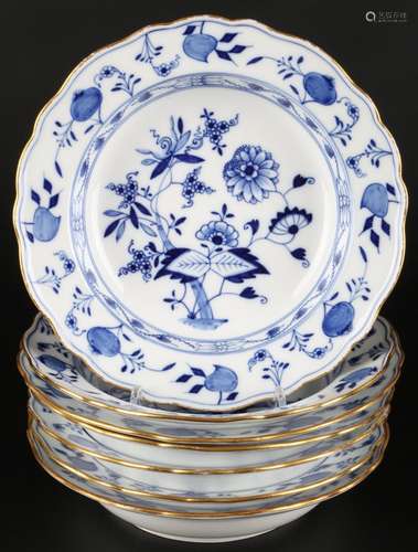 Meissen Zwiebelmuster Goldrand 7 Suppenteller, soup plates,