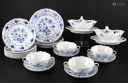 Meissen Zwiebelmuster Speise- Restservice, dinner porcelain,