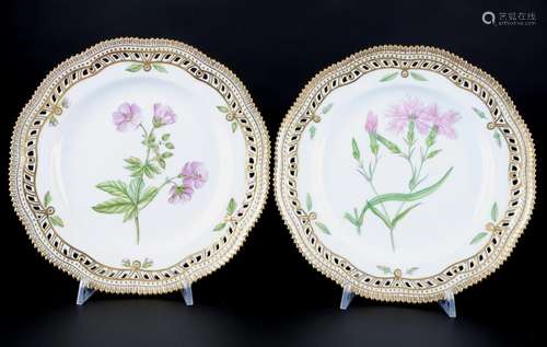 Royal Copenhagen Flora Danica 2 Teller 3554, two cutwork din...