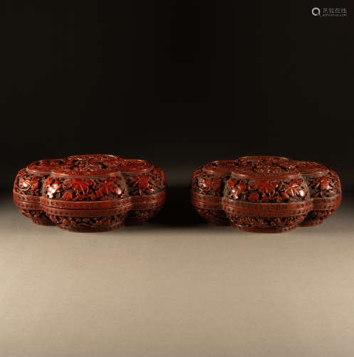 Qing Dynasty - Red Figure lid box [a pair]