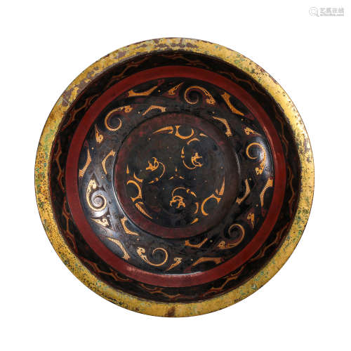 GILT-BRONZE LACQUERWARE PLATE, THE WARRING STATES PERIOD, CH...