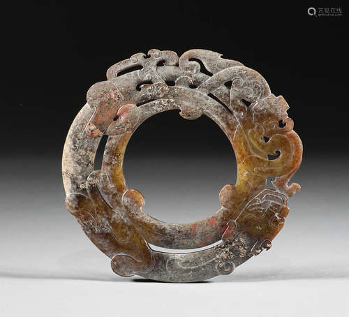 During the Warring States period, Hetian jade dragon pattern...