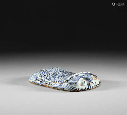 Ming Dynasty, blue and white tiger shaped pulse pillow