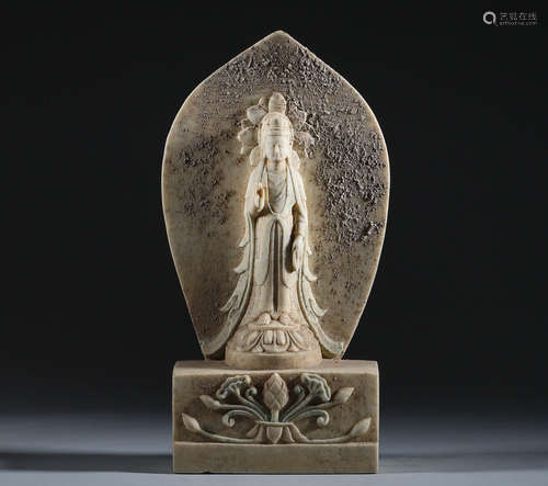 During the Northern Wei Dynasty, white marble Guanyin statue