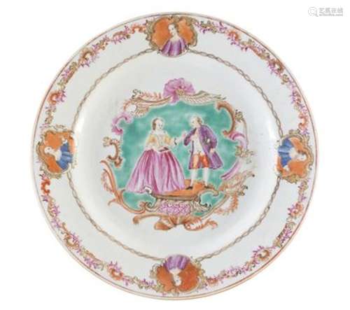 Assiette en porcelaine à décor européen,... - Lot 122 - Lynd...