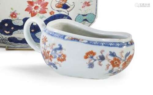 Bourdaloue en porcelaine émaillée Imari à... - Lot 157 - Lyn...