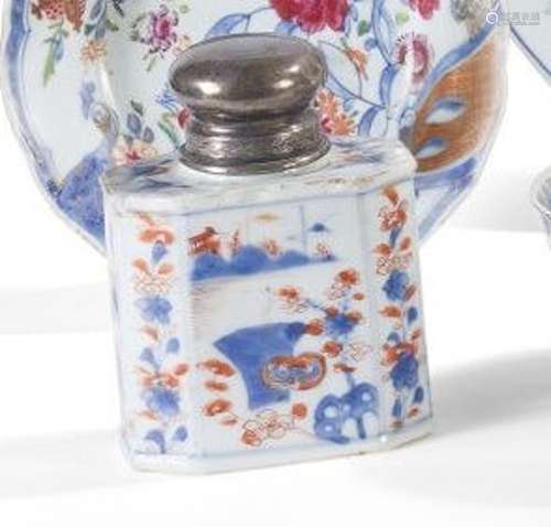 Boîte à thé en porcelaine émaillée Imari... - Lot 158 - Lynd...