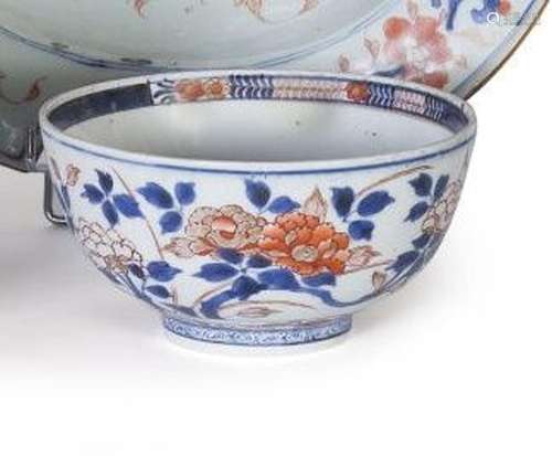 Paire de bols en porcelaine et décor Imari... - Lot 162 - Ly...