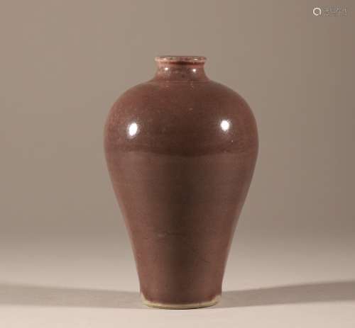 Yuan Dynasty red glazed plum vase