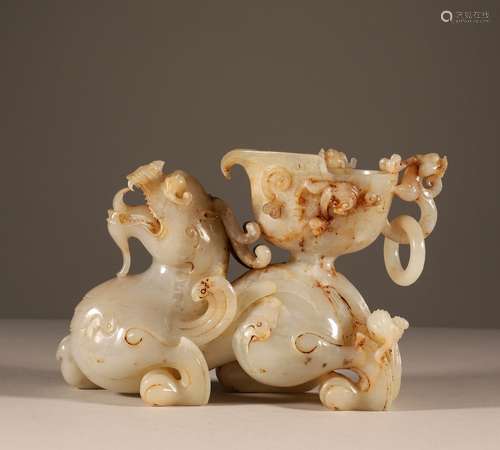 Hotan jade beast in Han Dynasty