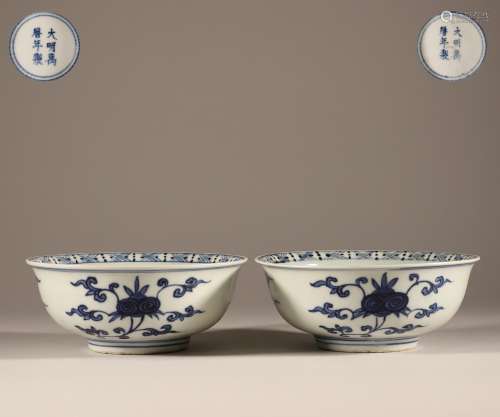 A pair of flower bowl in Ming Dynasty