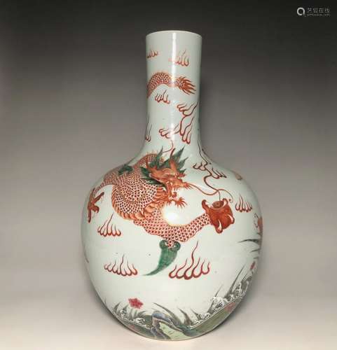 Chinese Famille Rose Porcelain Vase