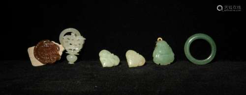 Group of 5 Qing Dynasty Jades and Jadeites