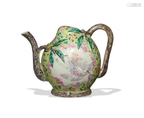 Chinese Peach-Shaped Famille Rose Teapot, 19th Century