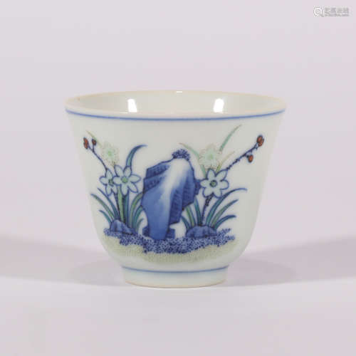 A Doucai Glaze Stone and Flower Cup