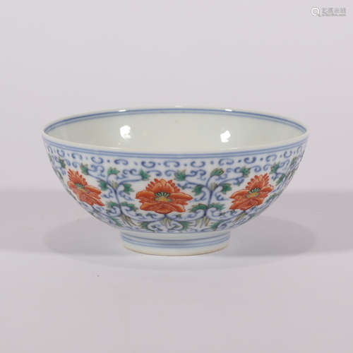 An Iron Red Glaze and Underglaze Blue Floral Bowl