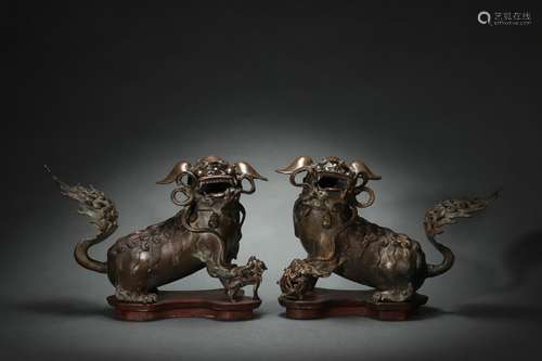 Pair Bronze Lions, Qing Dynasty