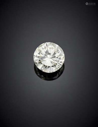 Round brilliant cut ct. 1.01 diamond. Appended brief analysi...