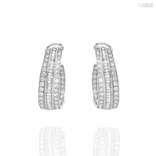 Diamond and 18K Earrings