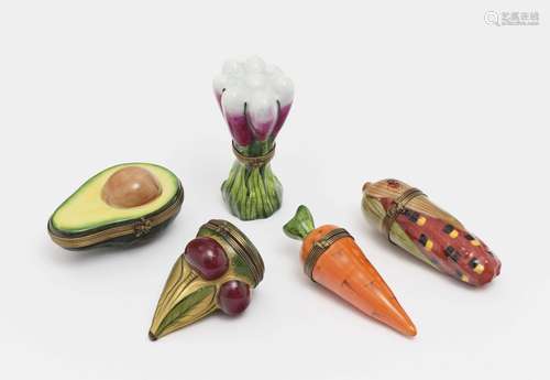 Five porcelain fruits - Limoges