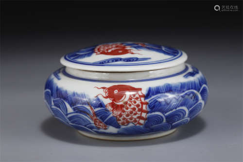 A Blue-and-White Porcelain Powder Box.