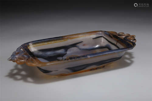 An Agate Two-Ear Brush Washer.