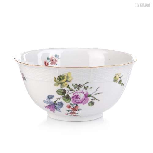 Kumme mit Blumendekor. Meissen. 1745 - 1750.