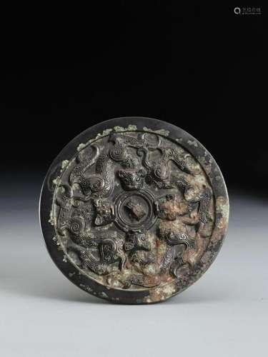 CHINESE ANCIENT BRONZE BEAST ROUND MIRROR